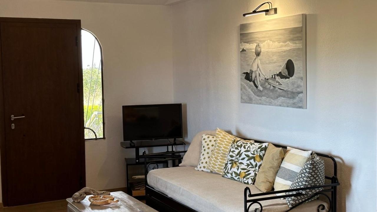 Anastasias Cottage Néa Iráklia Eksteriør bilde